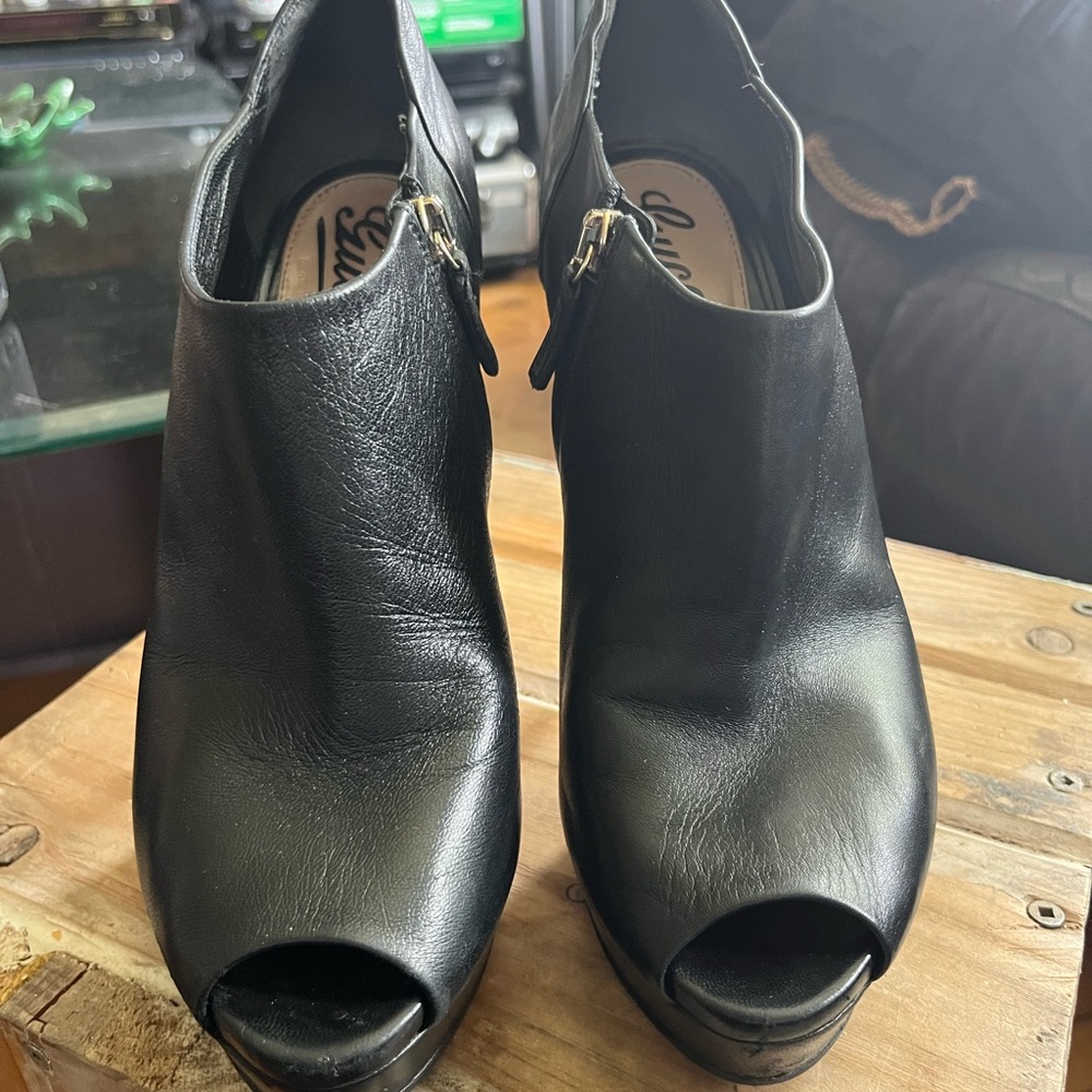 Gucci Peep Toe High Heel Ankle Booties
